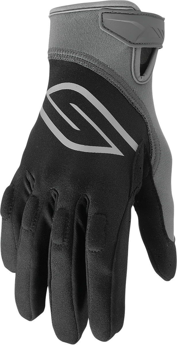 Slippery Circuit Gloves