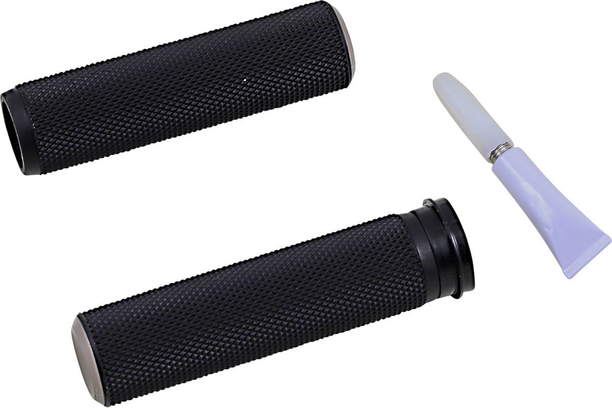 Arlen Ness Knurled Grips